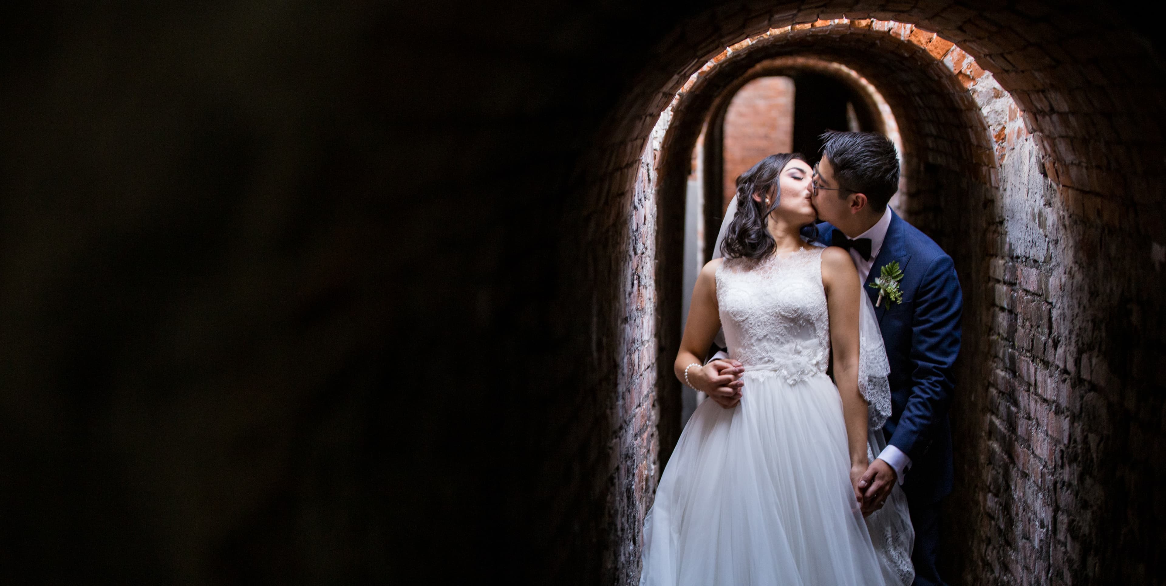 Novios en los jardines